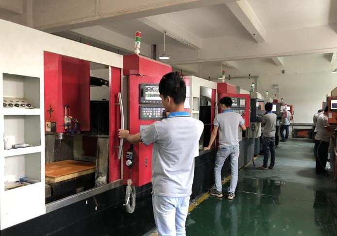 深挖两年，秋平模型借助WB.COM万搏,3D打印机崛起为重庆汽车手板之最